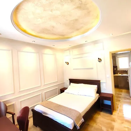 アパートホテル Miltiadis Greecefiloxenia 4*