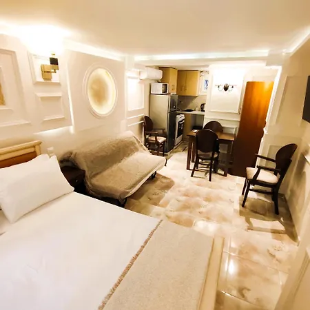 Miltiadis Greecefiloxenia شقة فندقية 4*