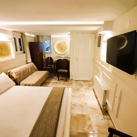 Miltiadis Greecefiloxenia 4* 沃洛斯